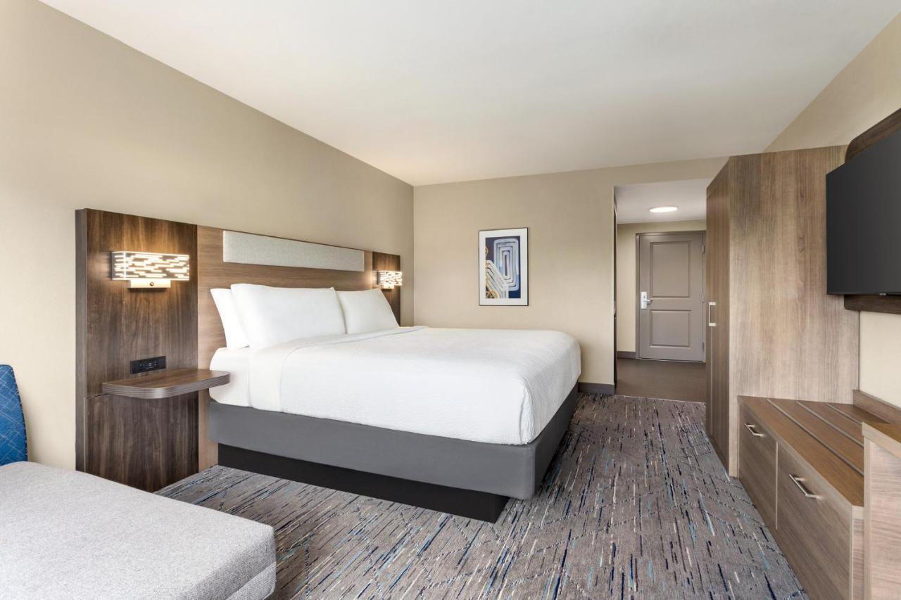 Holiday Inn Express Hotel & Suites Fort Pierce West By Ihg Экстерьер фото