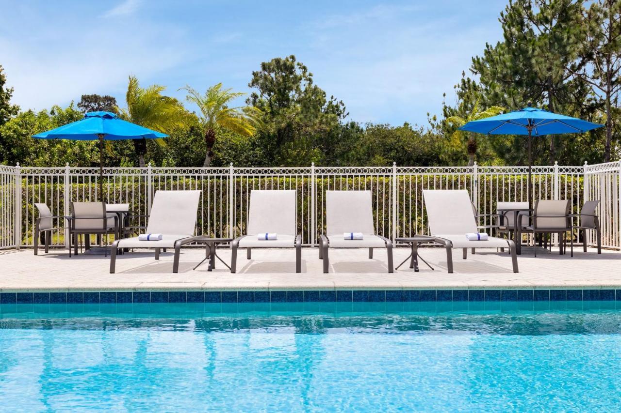 Holiday Inn Express Hotel & Suites Fort Pierce West By Ihg Экстерьер фото